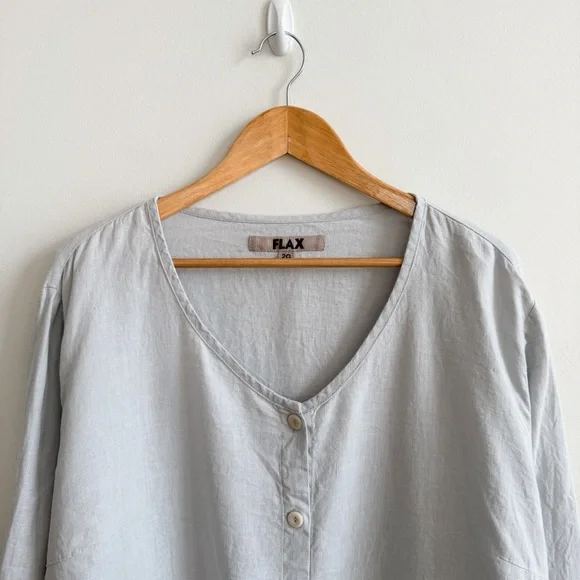 FLAX • Linen Button-Front Top - Picture 2 of 10